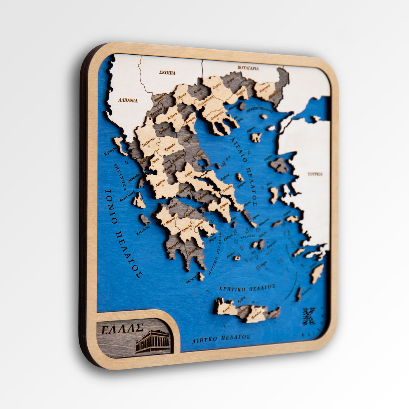 Ξύλινος μίνι χάρτης της Ελλάδας. Διακόσμηση τοίχου. Ξύλινοι μίνι χάρτες χωρών από την Ksilart. Χρώμα Wenge Reversed
